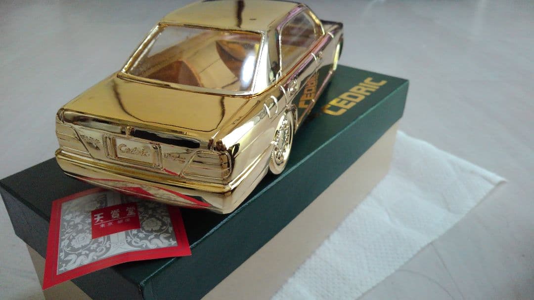 シガレットケース、オルゴール