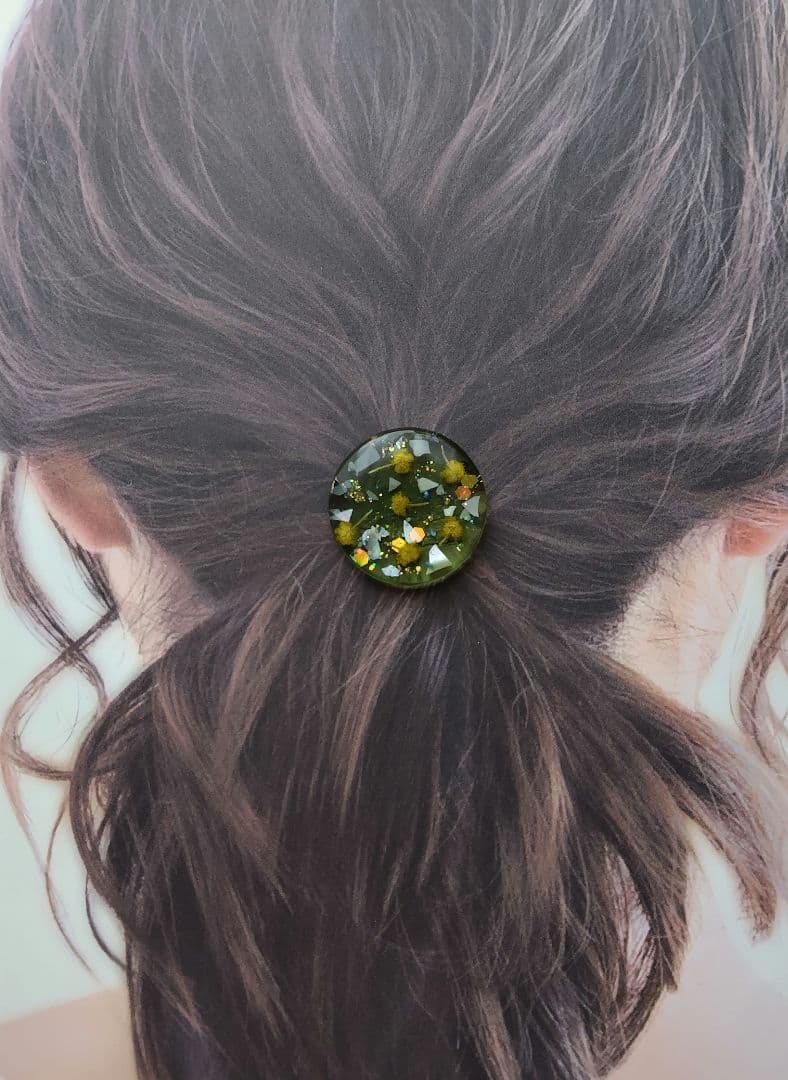 ミモザ シェルグリーン ラウンドレジンヘアゴム