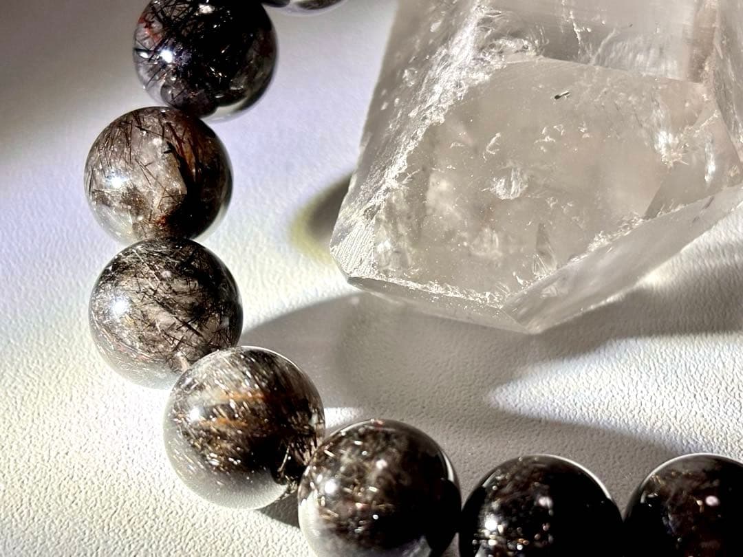 究極品質　幻のリアルブラックルチルクォーツのブレス　二酸化チタン針　12.2㎜