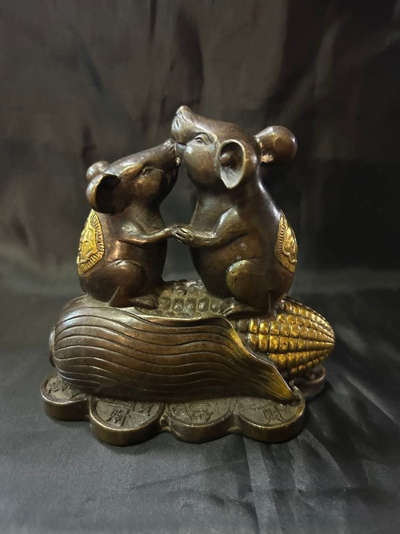 ブロンズ製　ネズミの彫刻 豊穣の象徴　財運　富　繁栄
