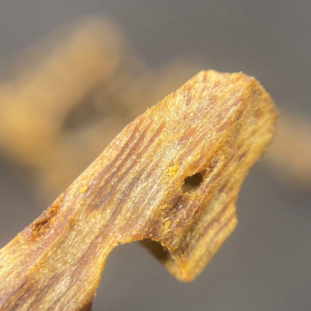 【極上品】高油分 伽羅 くり抜き端材 香木 濃厚な香り　5g