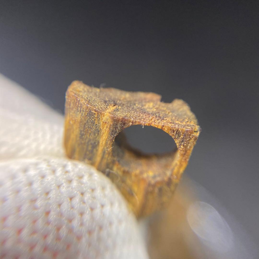 【極上品】高油分 伽羅 くり抜き端材 香木 濃厚な香り　5g