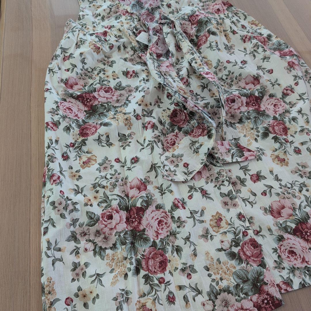 IKUKO イクコ フラワープリントエプロン 未使用品