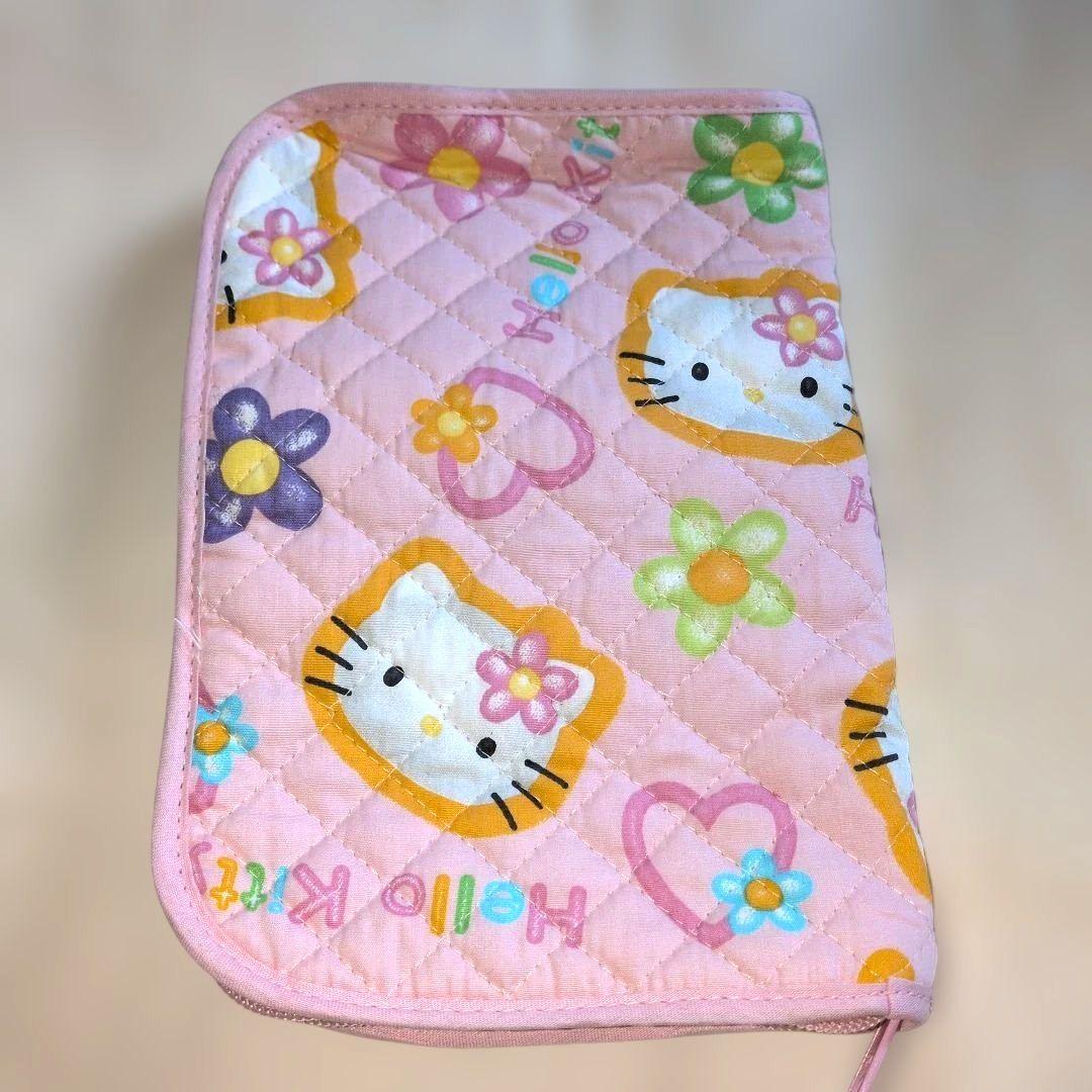 新品 ハローキティ ジッパーポーチ ピンク カードケース 母子手帳