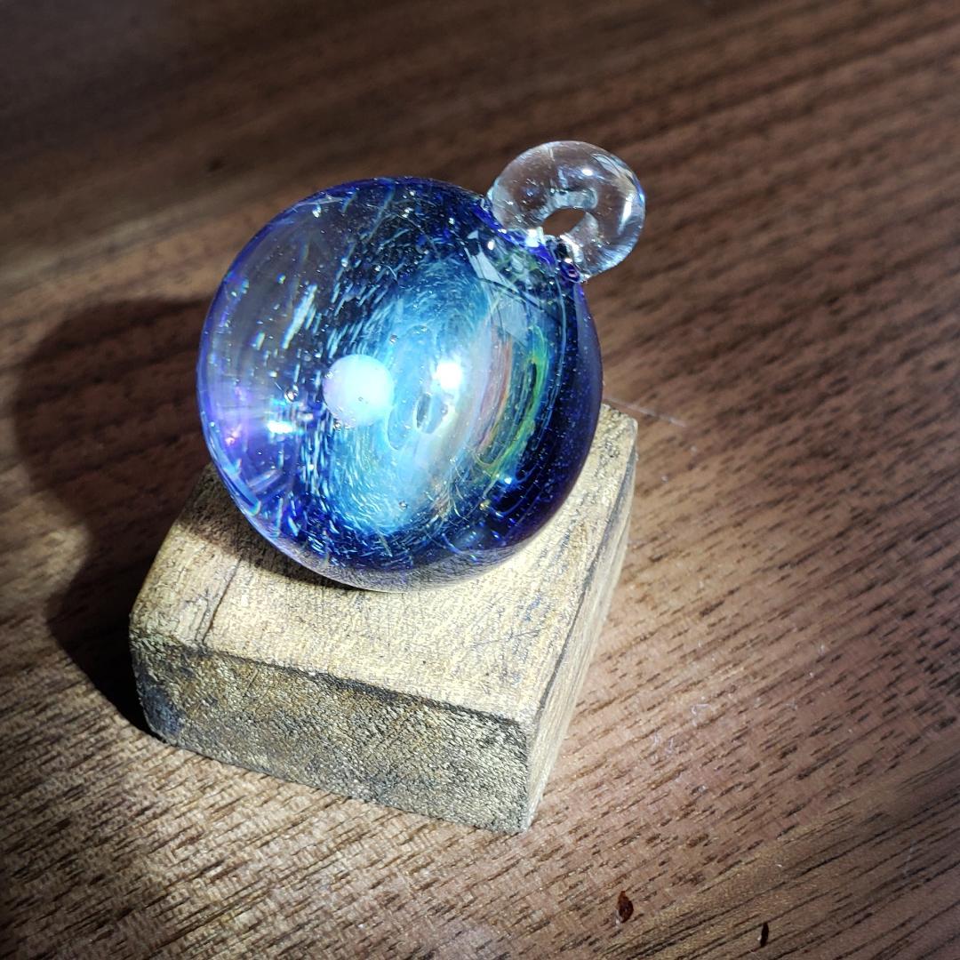 宇宙　ガラスペンダントトップ