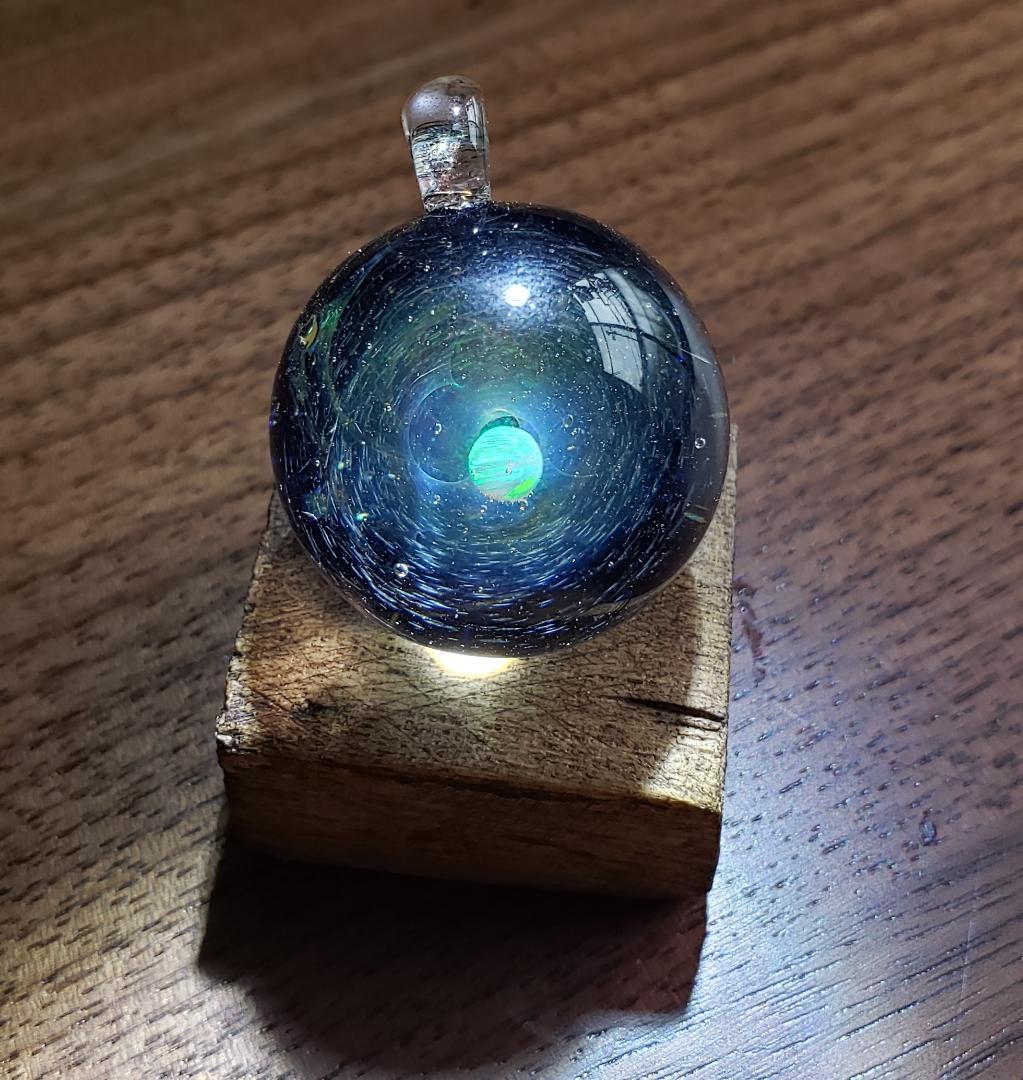 宇宙　ガラスペンダントトップ