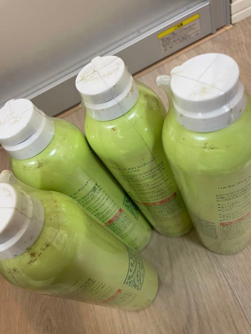 バルサム　アンド　ボディコンディショナー　ノーマル　400g×4本