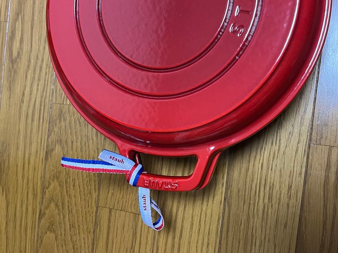 staub 2点セット　　スキヤキ＆グリル、ラムカンチェリー