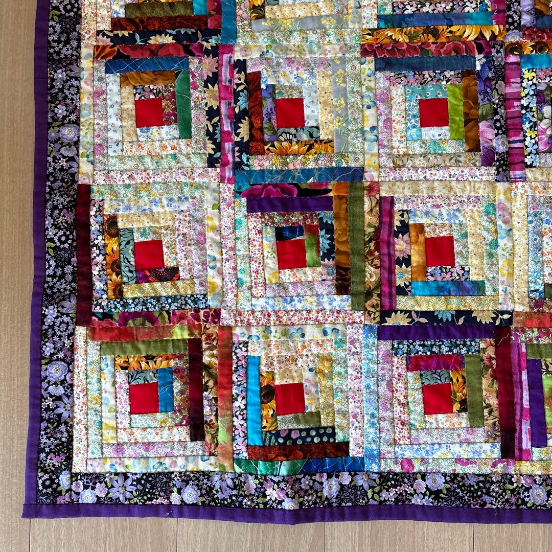 ハンドメイド キルトパッチワーク ログキャビンタペストリー