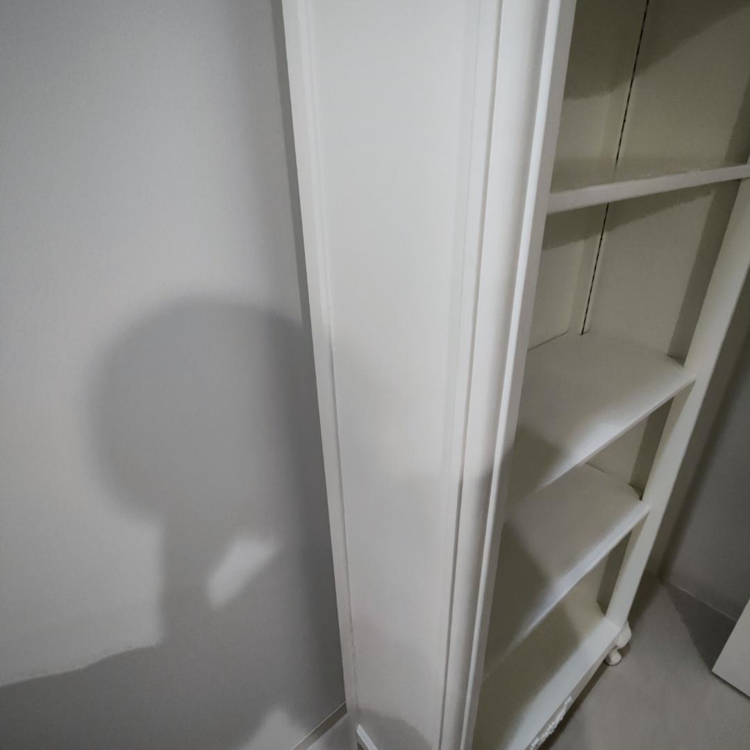 大阪市内配送無料 アンティーク調 白色 飾り棚 本棚 収納棚 状態良好