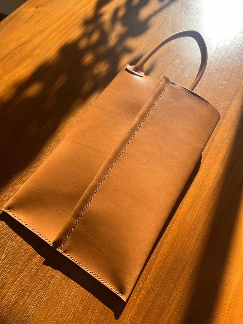 【レザーティッシュボックスカバー】イタリアンレザー ヘッドレスト装着可 キャメル