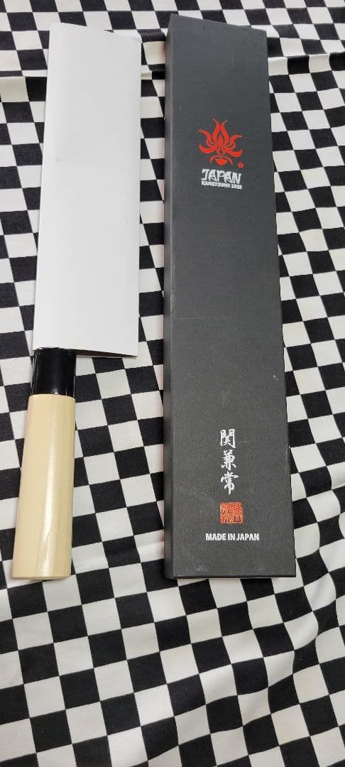 出刃包丁210㎜ 関兼常 安来鋼白紙2号 11層ダマスカス鋼 KC-511