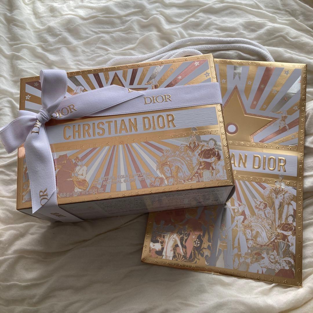 Dior ホリデー限定オファー　2025クリスマスコフレ