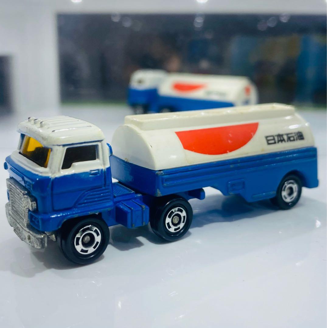 激レア】トミカ黒箱 はたらくじどうしゃセット2 日野セミトレーラー