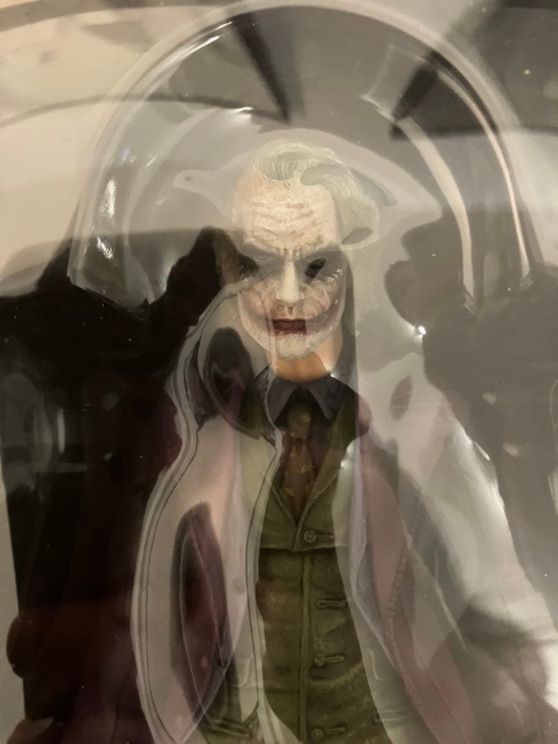 THE DARK KNIGHT PLAY ARTS改 ジョーカー【中古】 - メルカリ