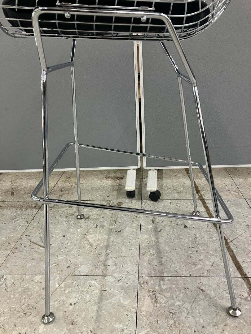 ハイチェア N plus リプロダクト ハリー・ベルトイア シルバー②