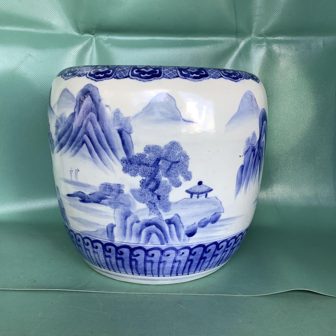 手頃なサイズの火鉢、 7-102