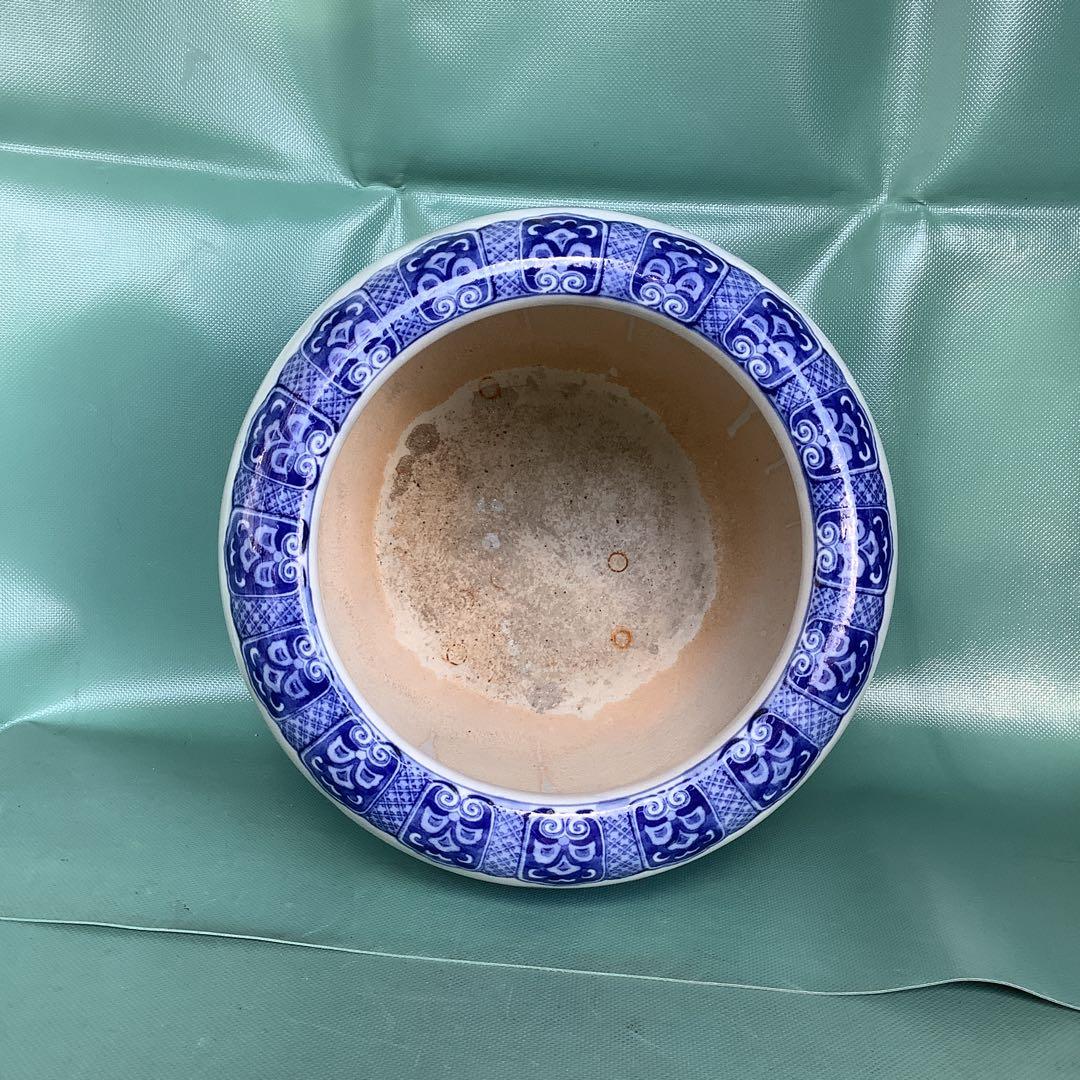 手頃なサイズの火鉢、 7-102