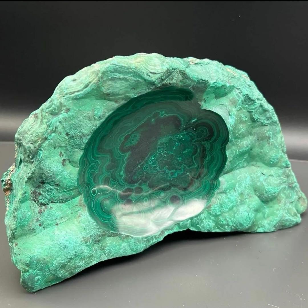 ☆癒される模様と色合い☆強いヒーリングパワー☆マラカイト 原石 浄化皿 天然石