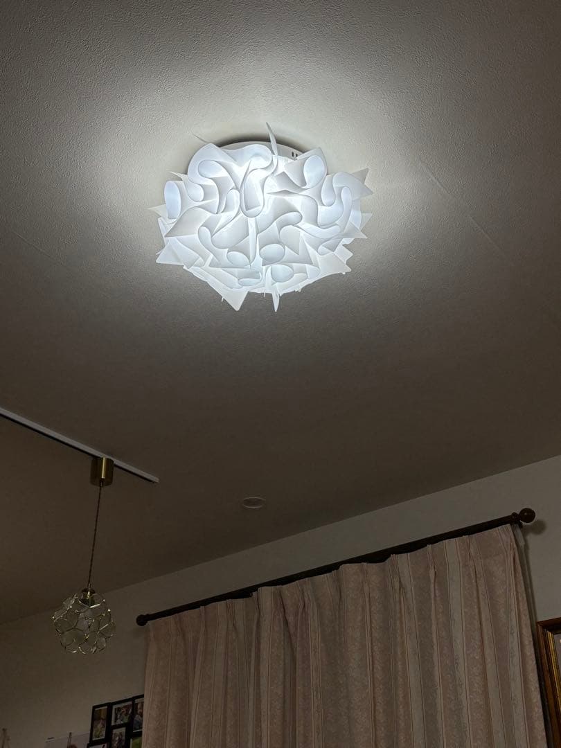 おしゃれ シーリングライト 花 北欧 白 調光