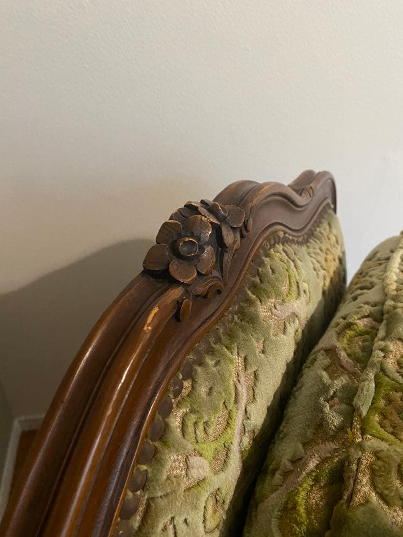 カリモク　最高級金華山　ロココ調ソファ　1人掛けソファ