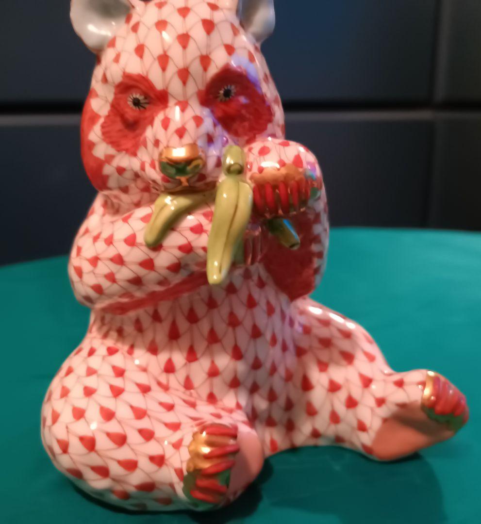 【HEREND】ヘレンド　動物シリーズ　笹を食すパンダ　ハンドペイント　磁器製
