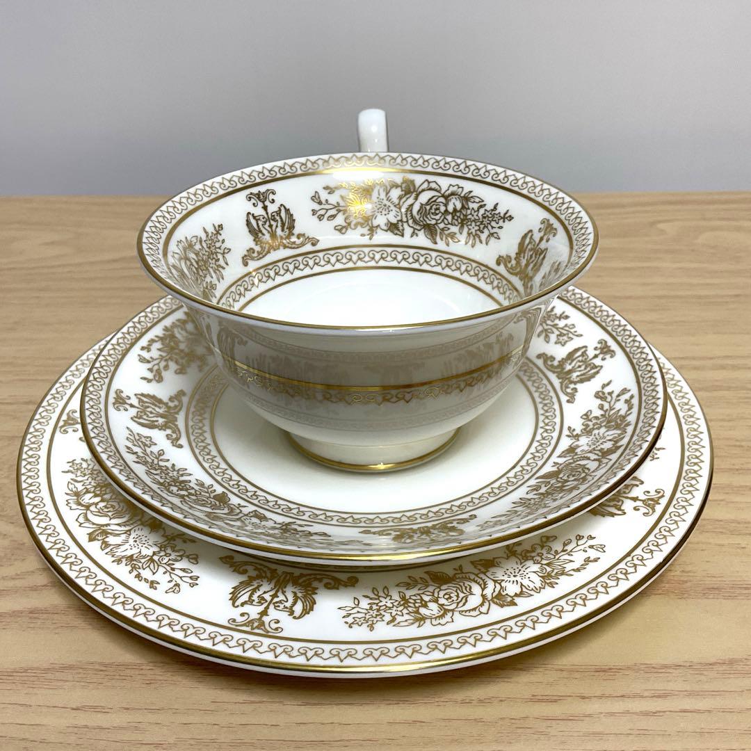 ウェッジウッド コロンビア　ゴールド　ピオニー　トリオ　①