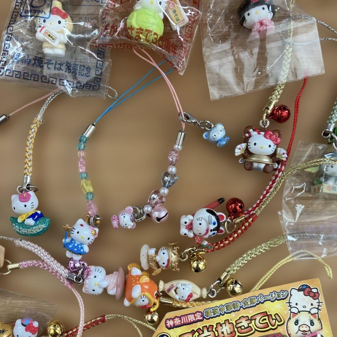 ハローキティー　ストラップ