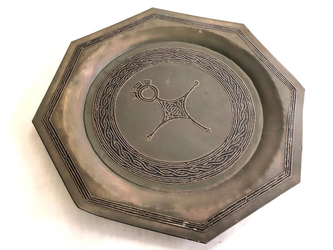 【 アガデスクロス八角飾皿 】　トゥアレグクロス彫金壁掛　アルジェリア骨董　僅少
