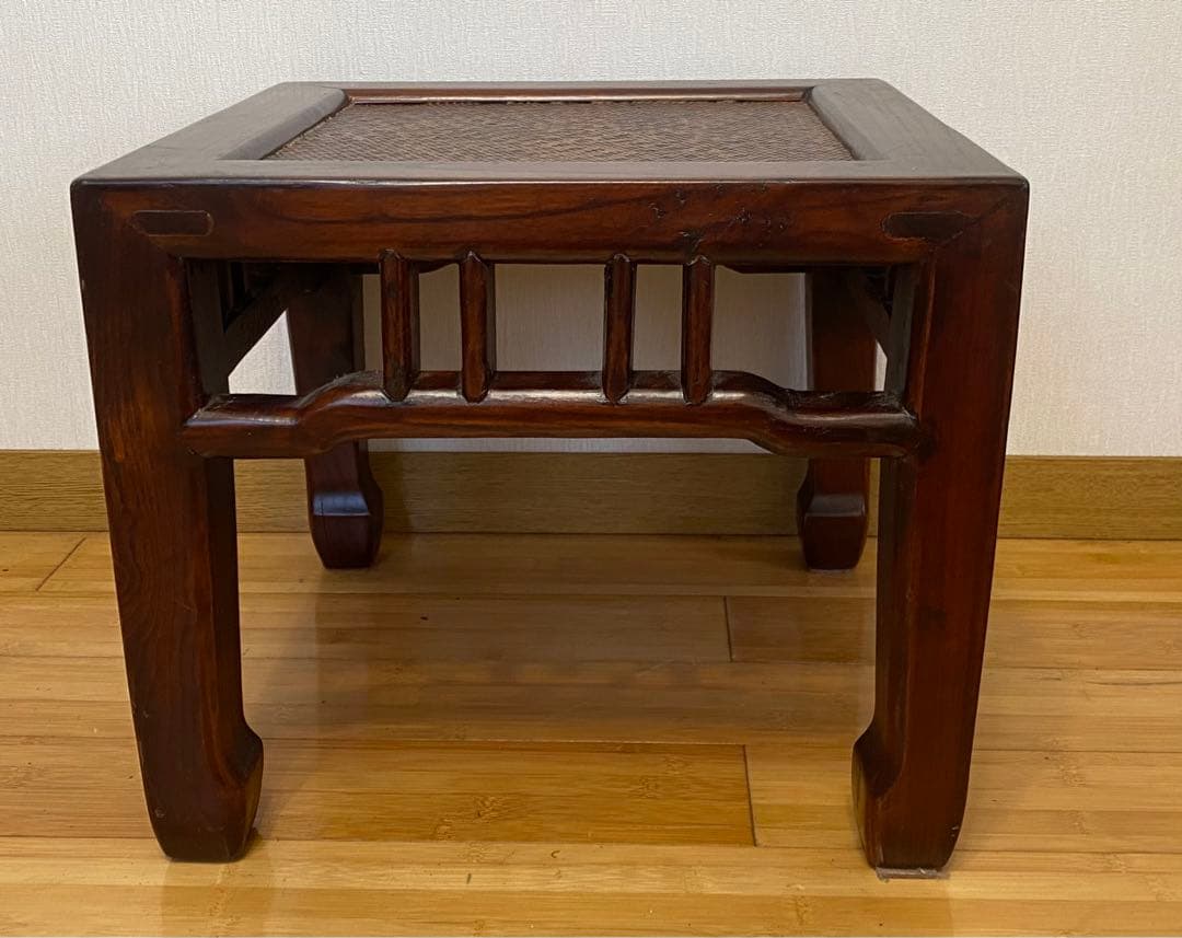 古民具　アンティーク　古材木製　珍しいデザイン。釘使わず素敵の花になります。