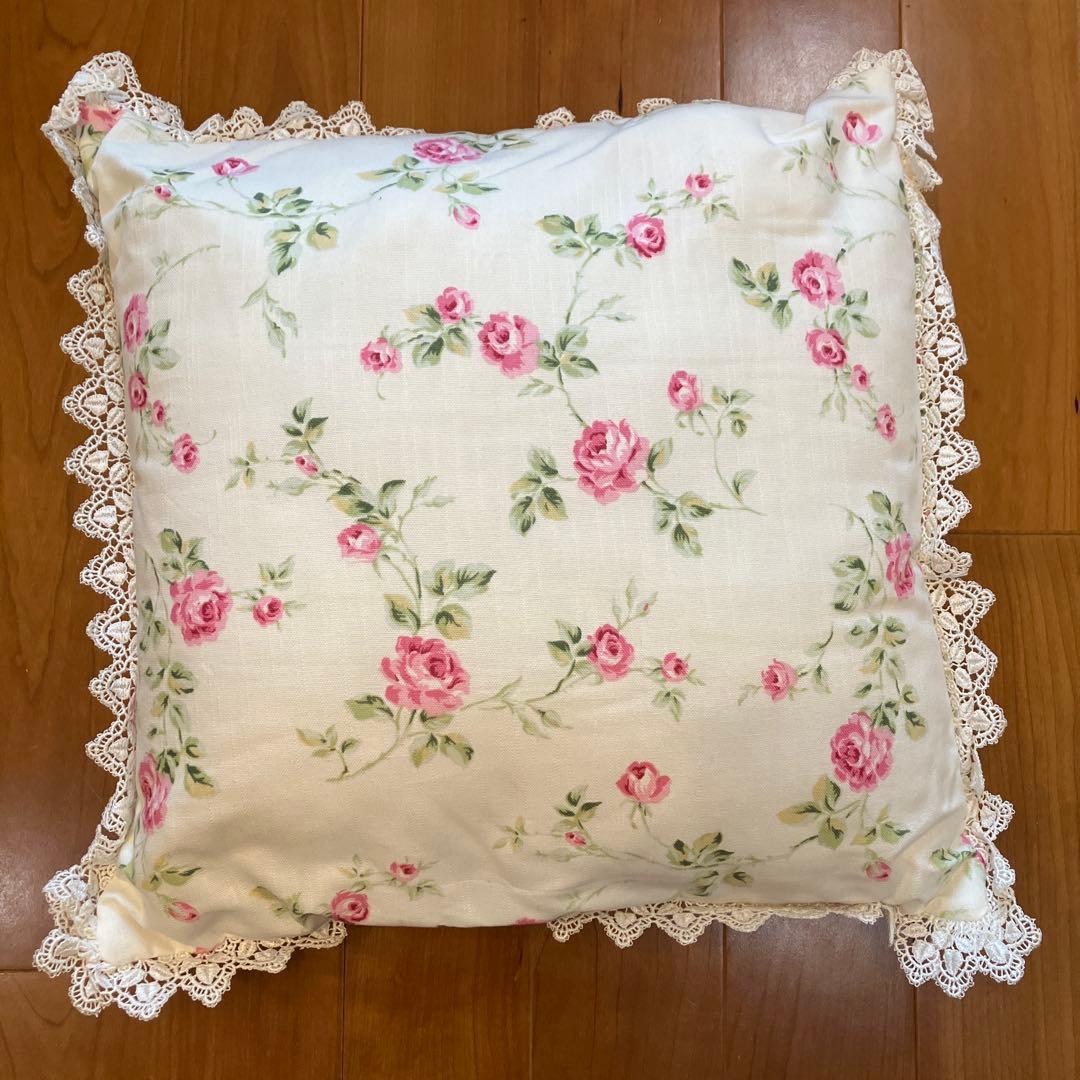 新品未使用 極美品 ローラアシュレイ クッションカバー ３点セット 激レア品