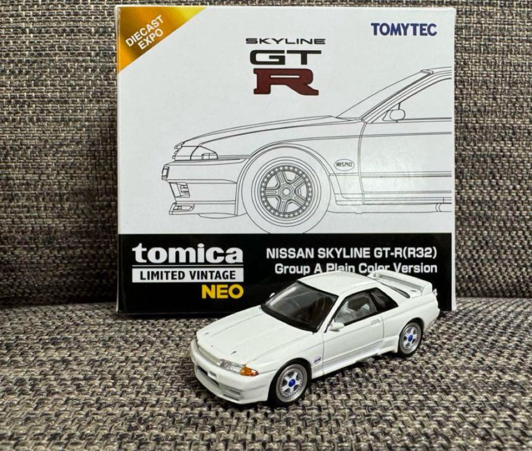 トミカリミテッドヴィンテージ　スカイライン　gt-r ダイキャストエキスポ限定