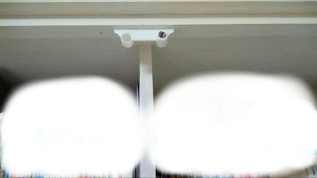 【現地引取価格】 ニトリ　本棚　扉付き　スライド