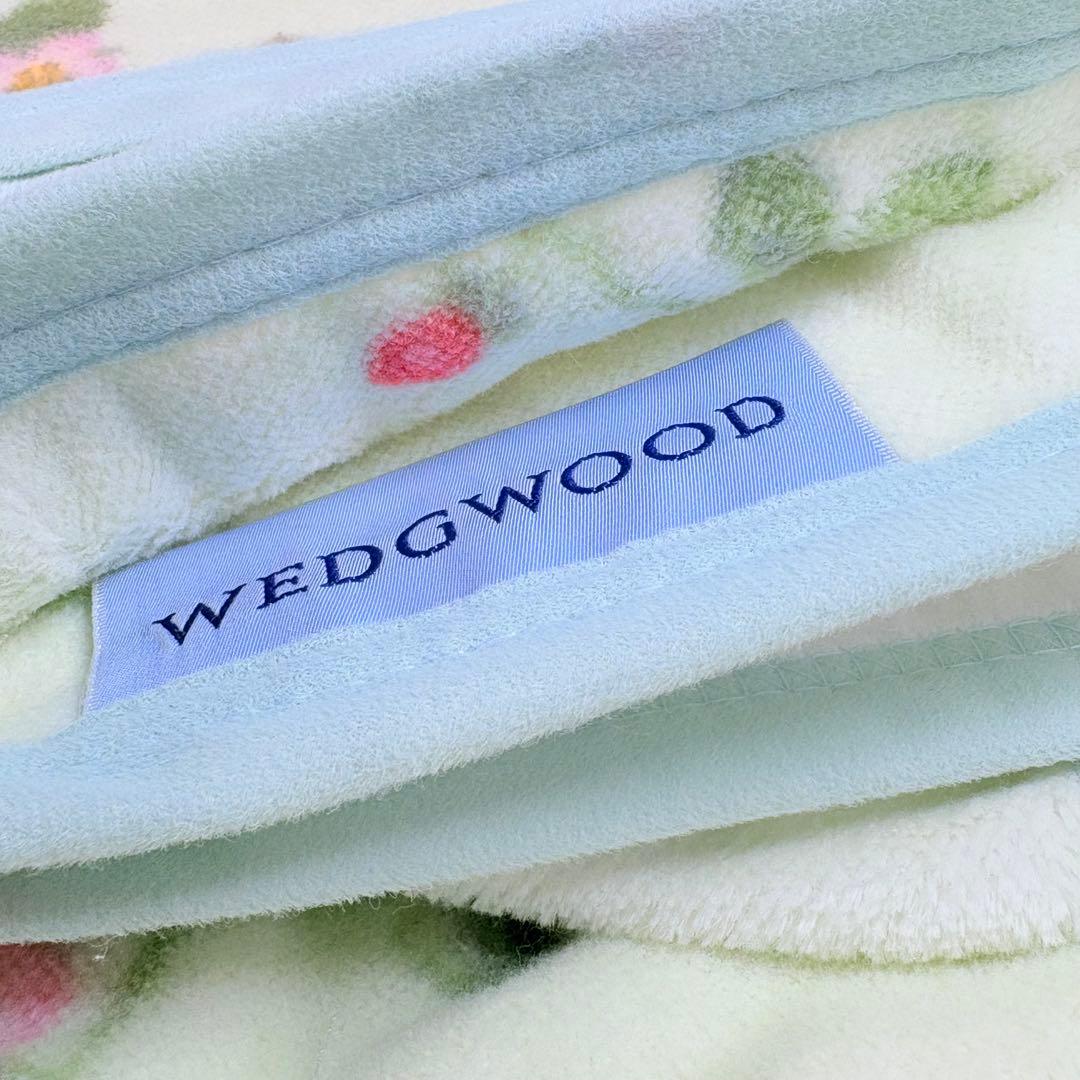  ウェッジウッド　綿毛布　ワイルドストロベリー　グリーン