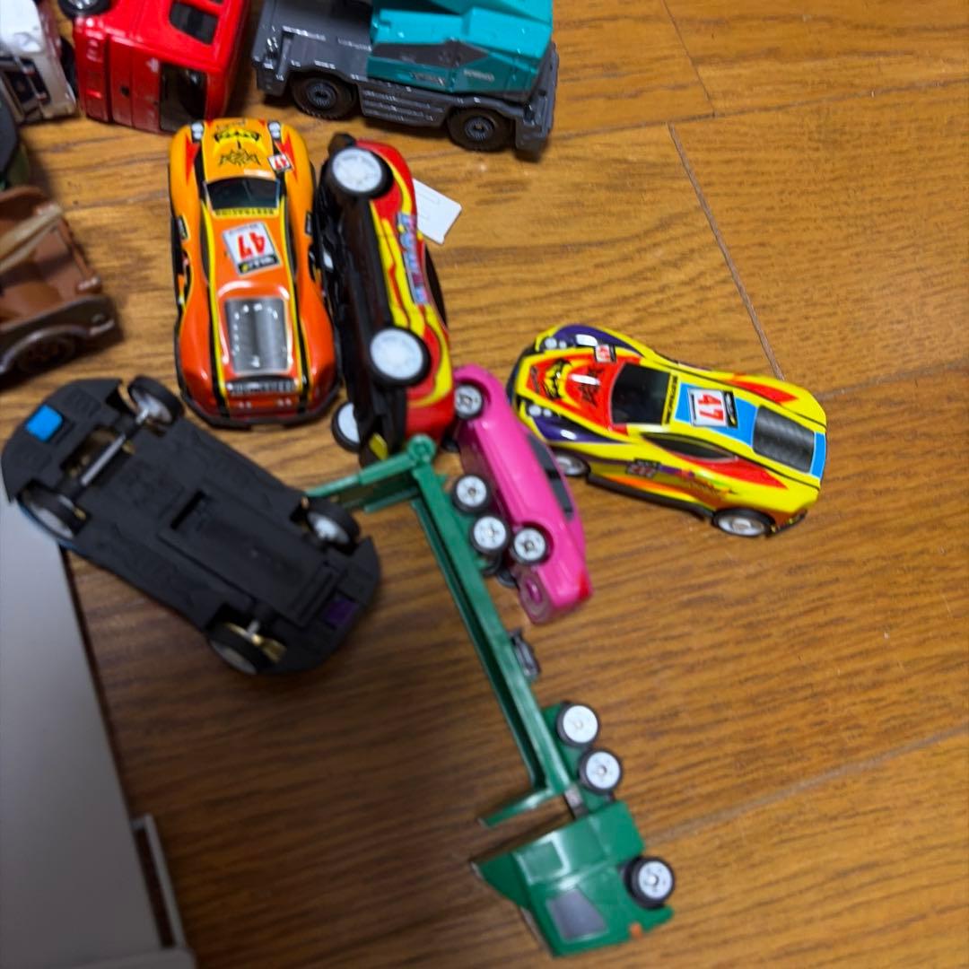 トミカ　乗り物おもちゃ　まとめ売り