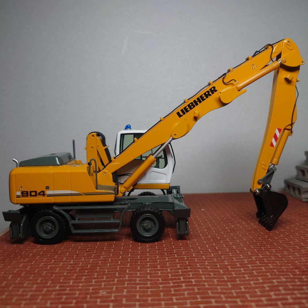 LIEBHERR ホイール式油圧ショベル A904(1/50)リープヘル NZG - メルカリ