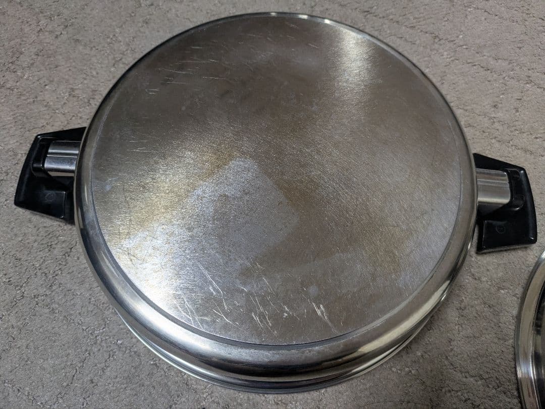 ロイヤルクイーン5層ステンレス製 両手鍋 蓋付き 28cm - メルカリ