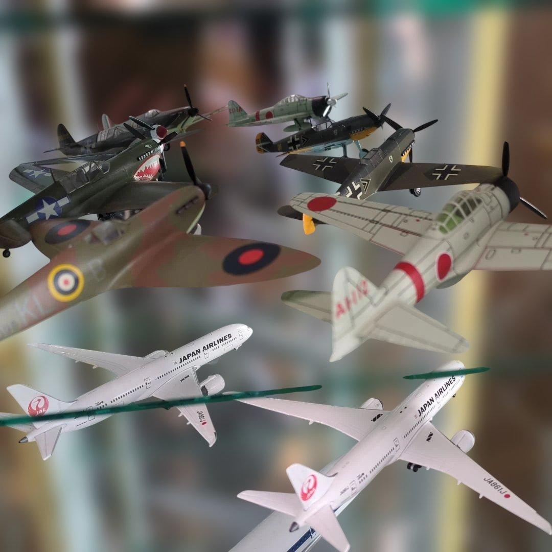 8棚板付きショーケース