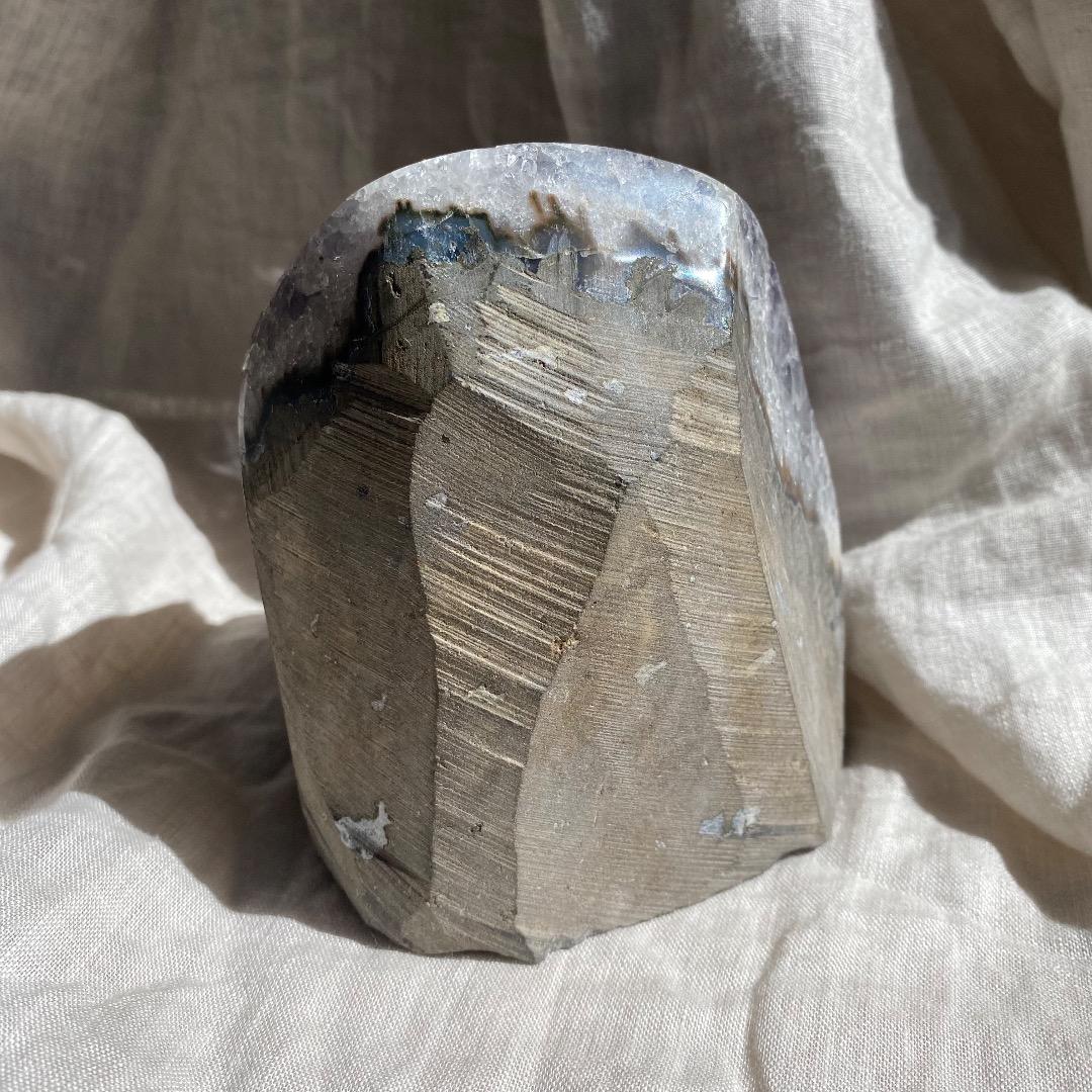 大粒！1.5kg! アメジスト５Aグレードクラスター　　ウルグアイ産