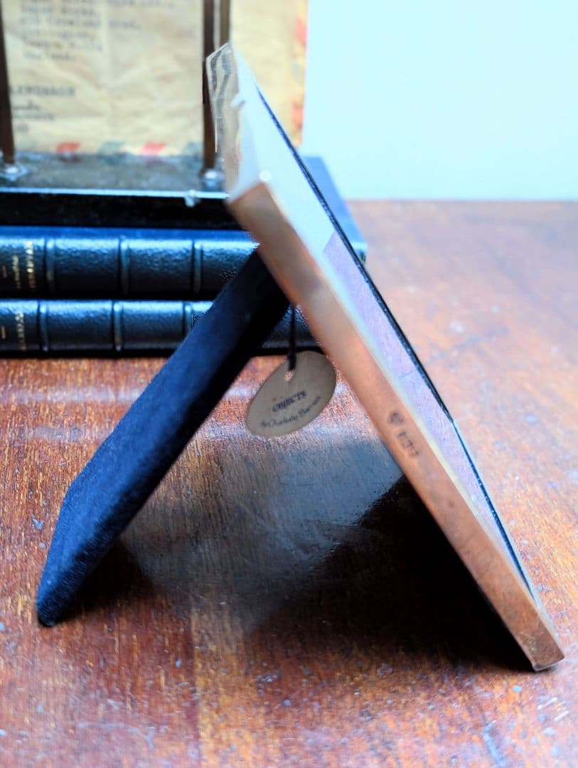 イギリスアンティーク 純銀フォトスタンド １９１３年ロンドン刻印 英国王室御用達