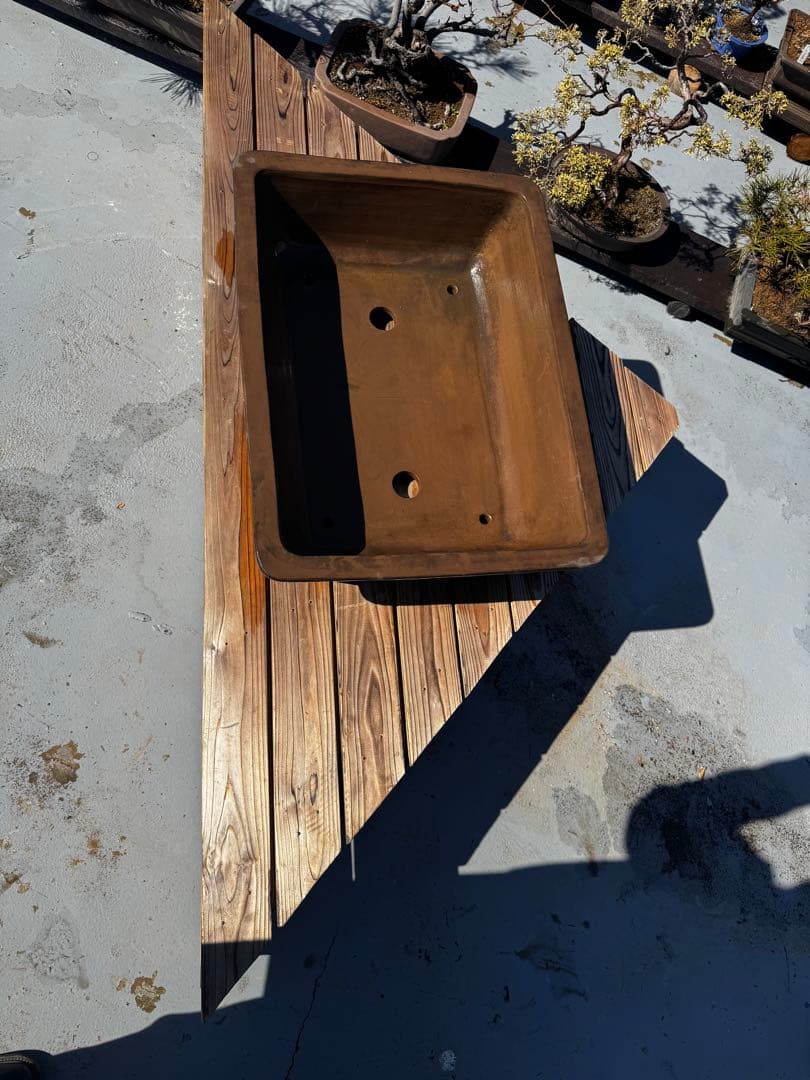 陶器製 深型盆栽鉢 ブラウン 22号