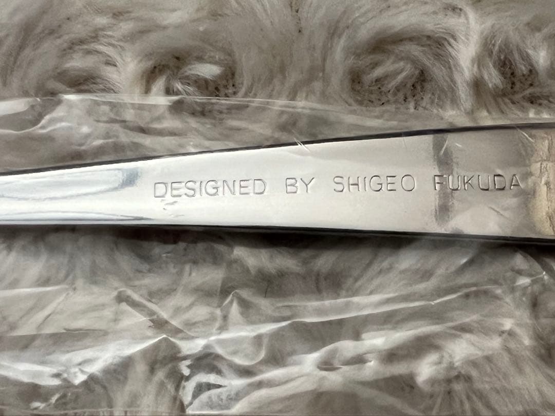 福田繁雄　カトラリー　福田繁雄デザインフォーク“相棒のナイフに切られたフォーク”