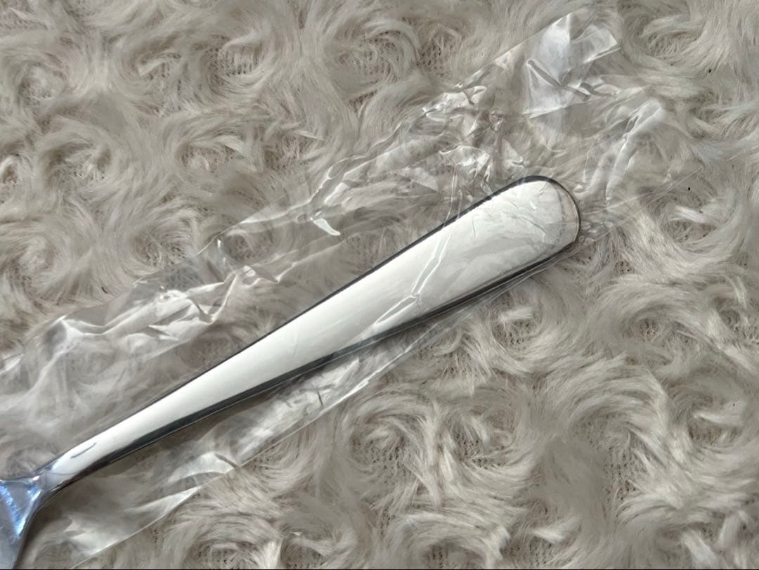 福田繁雄　カトラリー　福田繁雄デザインフォーク“相棒のナイフに切られたフォーク”