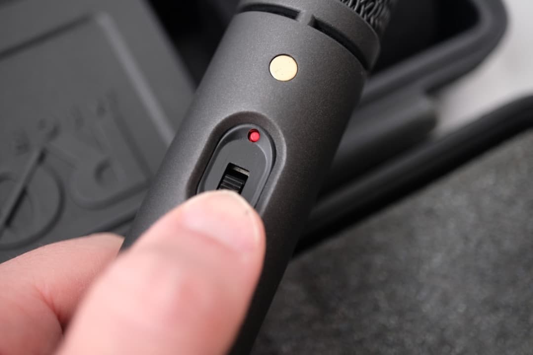 RODE M3 コンデンサーマイク　電池稼働可　ケース付