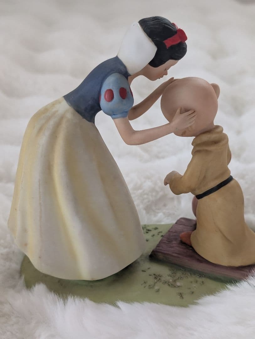 ディズニーランド　白雪姫と小人　おとぼけ　陶器置物　レア　フィギュア