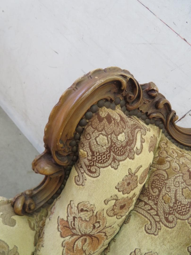 美品■イタリア■ロココ様式■金華山張り■単鋲■1人掛けソファ■ルイⅩⅤ■透かし彫