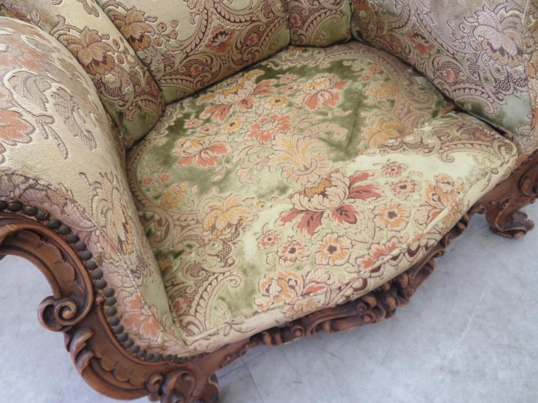 美品■イタリア■ロココ様式■金華山張り■単鋲■1人掛けソファ■ルイⅩⅤ■透かし彫