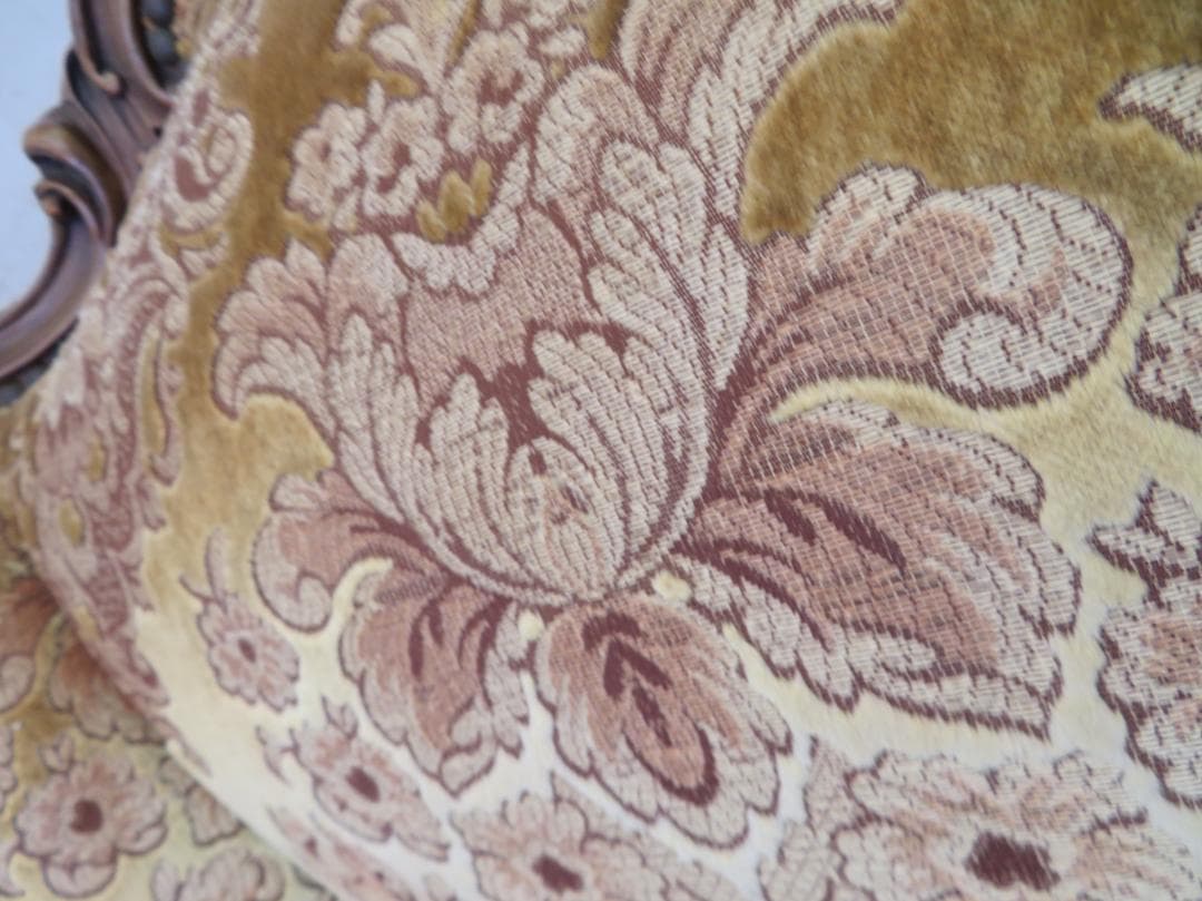 美品■イタリア■ロココ様式■金華山張り■単鋲■1人掛けソファ■ルイⅩⅤ■透かし彫