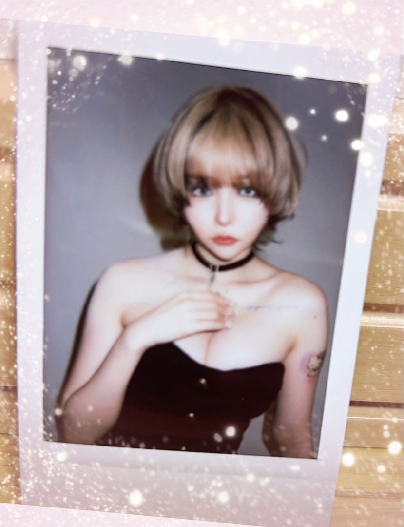 戦慄かなの チェキ - メルカリ