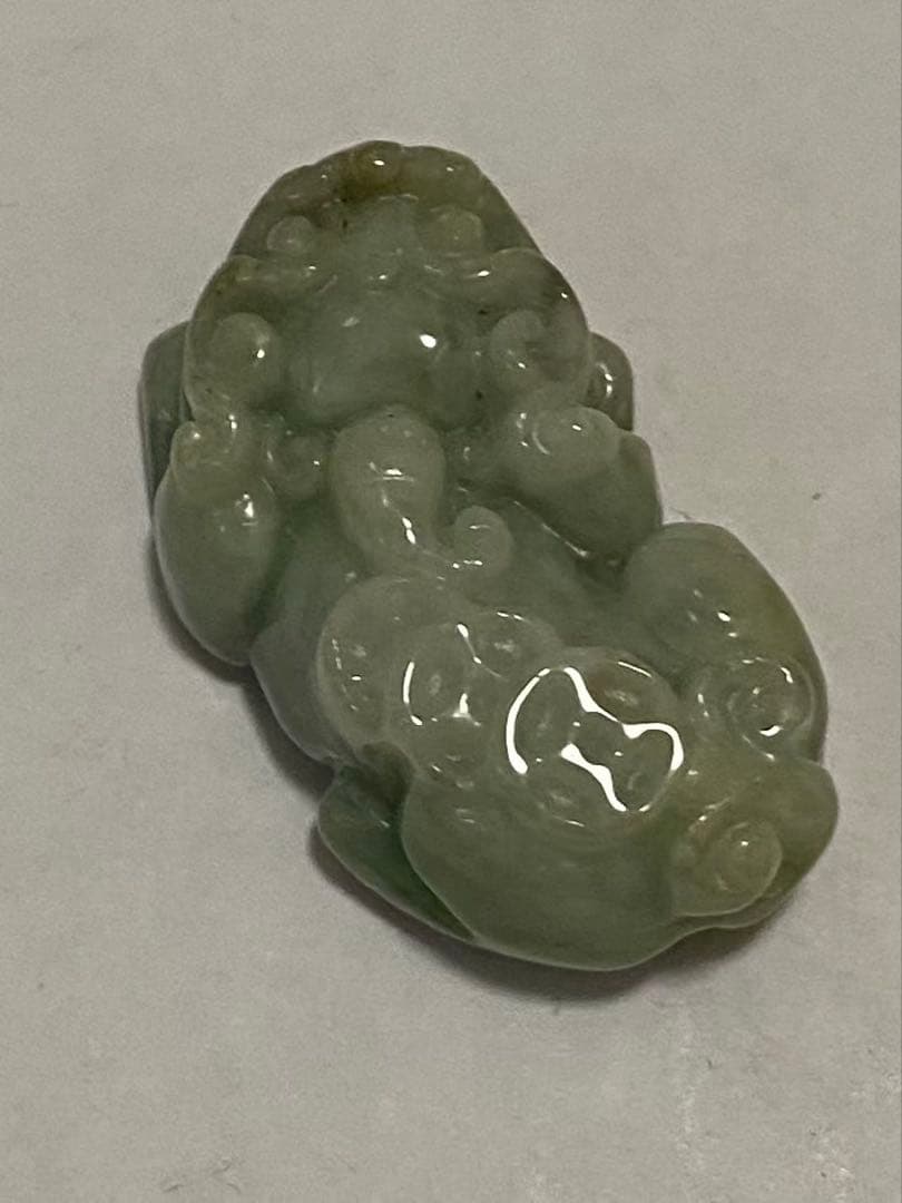 天然石 翡翠 彫刻ビルマ產 翡翠貔貅 ペンダント　装飾品 中国美術